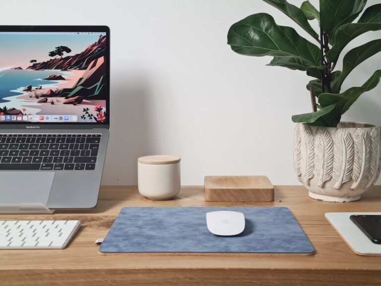 Top Five Must-Have Tech Accessories for Every Home Office